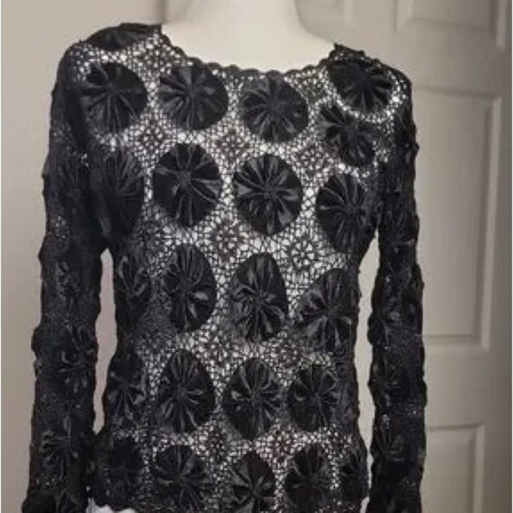 Women’s Black Crochet Long-Sleeve Top